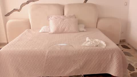    online show from 01.31.25