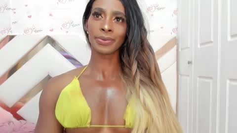 Snapshot of briggittebony chatting on 02.05.25 BIRGGITTEBONY online show from 02.05.25