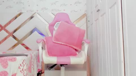 Snapshot of briggittebony chatting on 02.08.25 BIRGGITTEBONY online show from 02.08.25