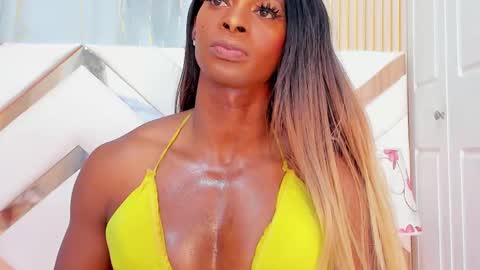 Snapshot of briggittebony chatting on 09.15.25 BIRGGITTEBONY online show from 09.15.25