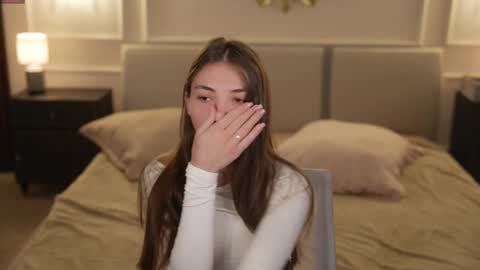 Diamonds Girls online show from 09.13.25