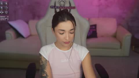 Diamonds Girls online show from 02.12.26