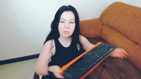 brilliantegirl_ online show from 02.04.26