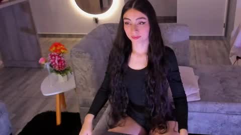 Snapshot of britany__lenox chatting on 04.25.26 britany lenox online show from 04.25.26