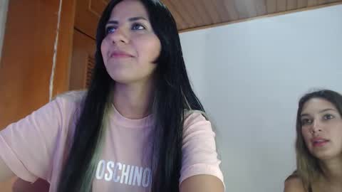 Snapshot of britanyy18 chatting on 09.23.25 britanyy online show from 09.23.25