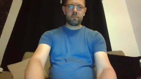 britguy6985 online show from 10.08.25