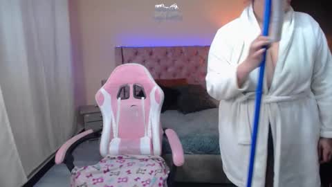 britany online show from 03.11.25