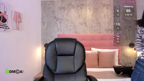 Snapshot of brithanycollins chatting on 09.19.25 Brithany online show from 09.19.25