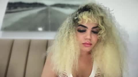 Snapshot of brithneysquirt chatting on 10.21.25 brithneysquirt online show from 10.21.25