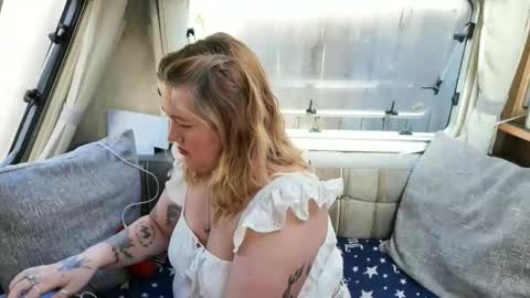 Snapshot of british_rosie chatting on 06.08.26 Want to see more online show from 06.08.26