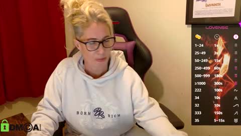 Lady Annabelle Montgomery online show from 01.16.26