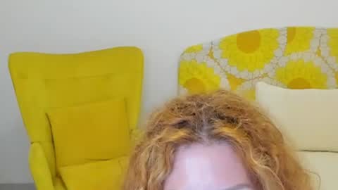 Snapshot of britishmilfpenelope chatting on 08.04.26 Penelope online show from 08.04.26