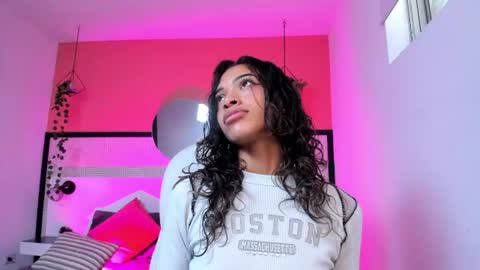 Snapshot of britney_collins_ chatting on 06.13.26 britney_collins_ online show from 06.13.26