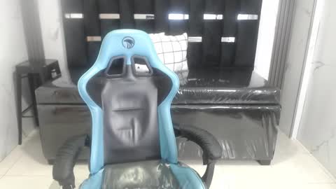 Britney  online show from 01.17.26