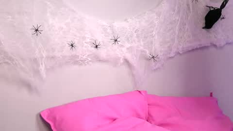 britneyhudson online show from 10.31.25