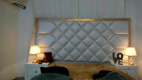 Brittany  online show from 09.29.25