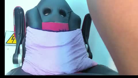 BRIYIT     online show from 02.05.25