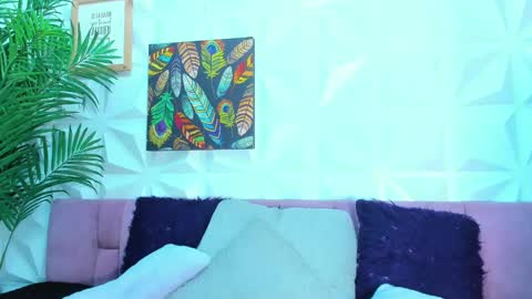 BRIYIT     online show from 09.12.25