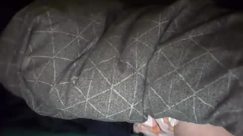 Snapshot of brokeboy421 chatting on 12.06.24 brokeboy421 online show from 12.06.24