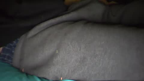 Snapshot of brokeboy421 chatting on 03.11.25 brokeboy421 online show from 03.11.25