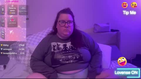 Snapshot of brookenicole3 chatting on 10.22.25 Madam Brooke online show from 10.22.25