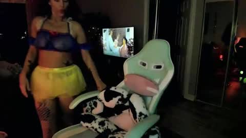 Brooke Summer xo online show from 10.31.25