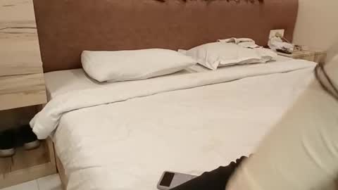 Chocolate couple online show from 12.20.25