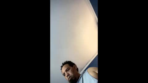 Snapshot of brownbootie1 chatting on 01.21.25 brownbootie1 online show from 01.21.25