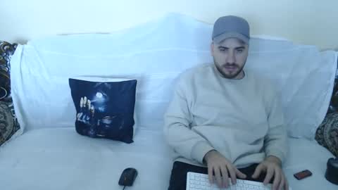 Snapshot of brownhaiir chatting on 11.19.25 brownhaiir online show from 11.19.25