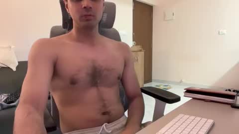 Snapshot of brownmeverick chatting on 02.04.26 brownmeverick online show from 02.04.26