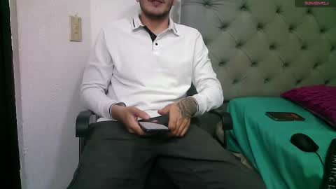 Snapshot of brownnie_man chatting on 10.12.25 Mandinnnngooooo online show from 10.12.25