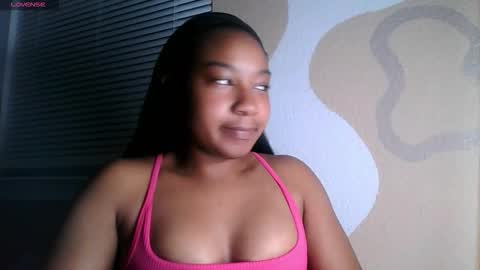 Snapshot of brownsugarcutie3 chatting on 03.28.26 Brownsuagrcutie online show from 03.28.26