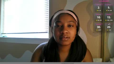 Snapshot of brownsugarcutie3 chatting on 04.15.26 Brownsuagrcutie online show from 04.15.26