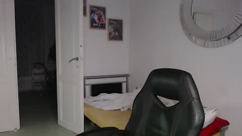 Bruce online show from 12.21.24