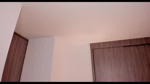 Snapshot of brunnahart chatting on 01.18.25     online show from 01.18.25