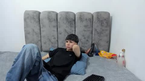 Snapshot of bruno_cruz chatting on 04.19.26 Bruno Cruz online show from 04.19.26