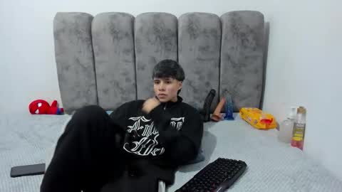 Snapshot of bruno_cruz chatting on 04.21.26 Bruno Cruz online show from 04.21.26