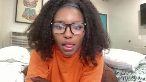 Snapshot of brunobangzz chatting on 10.16.25 JayBangerz online show from 10.16.25