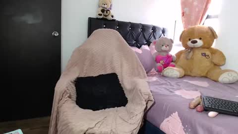 hot online show from 02.01.25