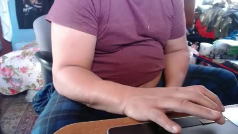 Snapshot of bubbasmalls chatting on 02.01.25 Bubba Smalls online show from 02.01.25