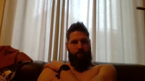 bubblebee1982 online show from 02.04.25