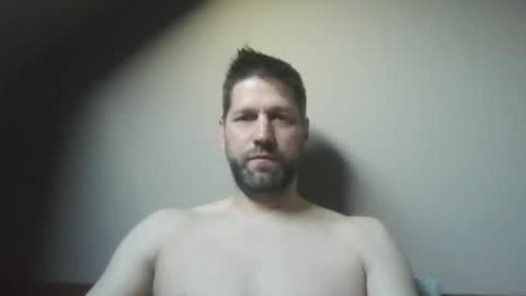 bubblebee1982 online show from 04.17.26