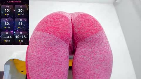 Snapshot of bubblebum4you chatting on 10.03.25 bubblebum4you online show from 10.03.25