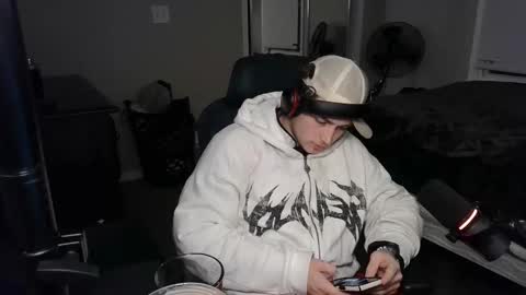 BubblebuttBdn online show from 10.31.25