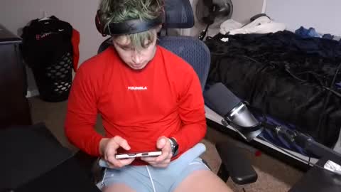 BubblebuttBdn online show from 11.02.25