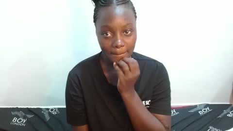 Snapshot of bubbly_ass30 chatting on 11.14.25 bubbly_ass30 online show from 11.14.25