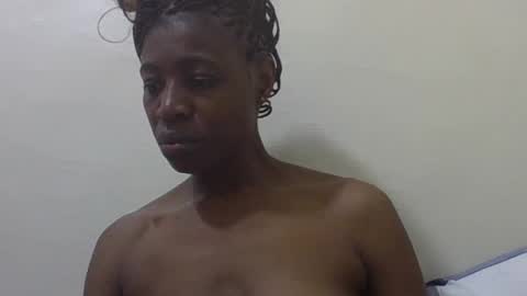 Snapshot of bubbly_jocyce chatting on 06.27.26 talisha online show from 06.27.26