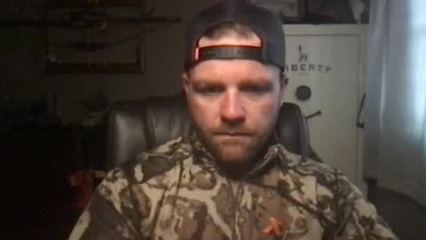 Snapshot of buckwild69204 chatting on 01.11.25 buckwild69204 online show from 01.11.25