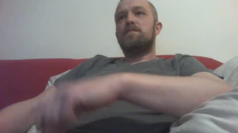 Snapshot of budgie1095 chatting on 01.05.25 budgie1095 online show from 01.05.25
