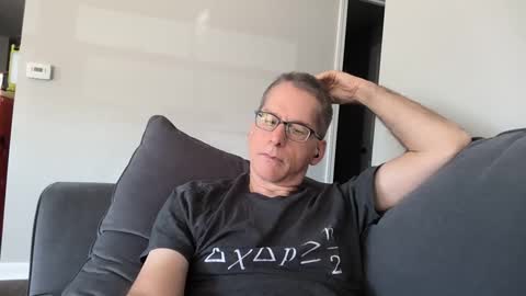 Snapshot of budman004 chatting on 09.28.25 budman004 online show from 09.28.25